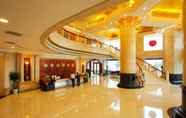 Lobi 4 Enrichee Gloria Plaza Hotel Qingdao