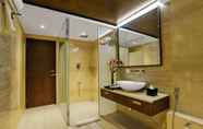 In-room Bathroom 3 Bhagini Icon Premier