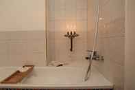In-room Bathroom Guesthouse Le Locle