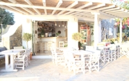 Restaurant 3 Agia Anna Studios