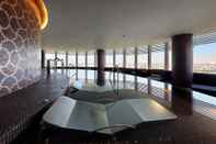 Swimming Pool Eurostars Torre Sevilla