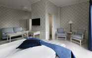 Bedroom 6 Hotel Bretagne