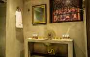 Toilet Kamar 2 Perle d'Or City Apartments