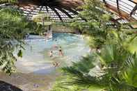 Swimming Pool Center Parcs De Huttenheugte