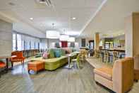 Lobby Home2 Suites by Hilton Oswego