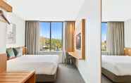 Kamar Tidur 4 Mantra Hotel at Sydney Airport