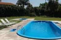 Swimming Pool Parque Apart Hotel