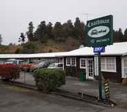 Exterior 2 Coachman Motel