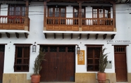 Bangunan 3 Hotel Casa Cantabria