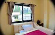 Bilik Tidur 3 4 Bedroom House at Skytrain