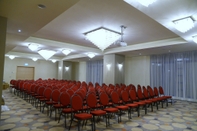 Functional Hall Ramada by Wyndham Constanta