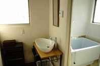 Toilet Kamar Guesthouse Hideout