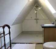 In-room Bathroom 7 Church Farm Barns