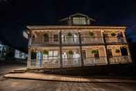 Exterior South Landing Inn Niagara on the Lake