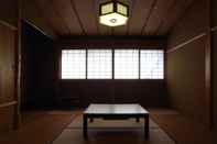 Bedroom SUKIYA-zukuri Suehiro House