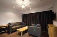 Common Space Brown Dot Hotel Jinhae