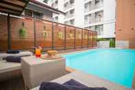 Swimming Pool Koon Hotel Sukhumvit