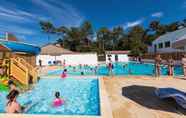 Swimming Pool 7 Domaine Résidentiel de Plein Air Odalys Les Dunes