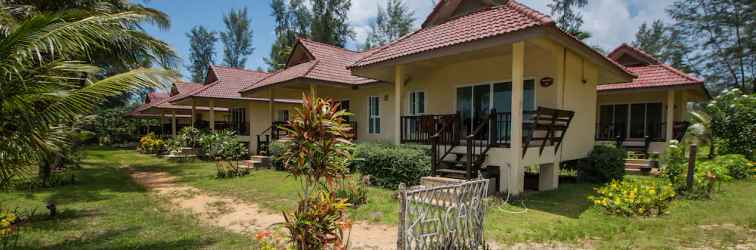 Bên ngoài Pranee Beach Bungalows