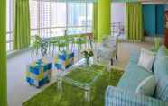 Common Space 5 Dream Inn Dubai Apartments - Al Sahab