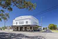 Exterior Boatrowers Hotel Stockton