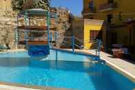 Swimming Pool Hotel Le Palme