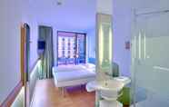 Toilet Kamar 5 ibis budget Dresden City