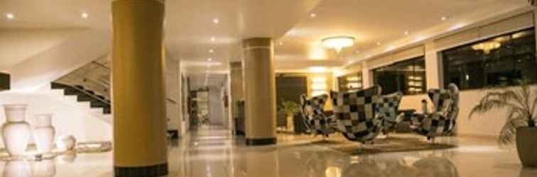 Lobby Atrium Confort Hotel Parauapebas