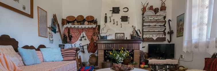 Lobby Traditional Cretan Family Home