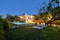 Swimming Pool Lily's cottage, secluded, sea view villa with private pool and gardens. 1062101