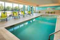 Swimming Pool SpringHill Suites by Marriott Gainesville Haymarket