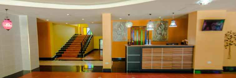 Lobi Maladee Hotel