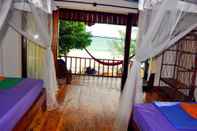 Bedroom White Beach Bungalows