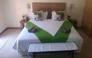 Kamar Tidur 5 Le Bougainville Guest House