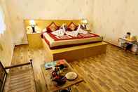 Phòng ngủ Chokhi Dhani Desert Camp