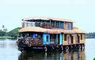 ภายนอกอาคาร 2 Sreekrishna Houseboats