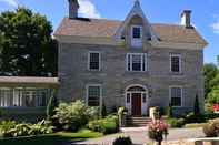 Exterior Clyde Hall Bed and Breakfast