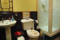 In-room Bathroom Badjao Bed and Breakfast