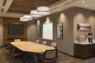 Functional Hall TownePlace Suites by Marriott Foley at OWA
