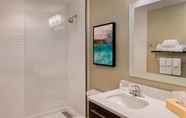 In-room Bathroom 3 TownePlace Suites by Marriott Foley at OWA