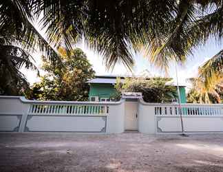 Exterior 2 Huvadhoo Inn