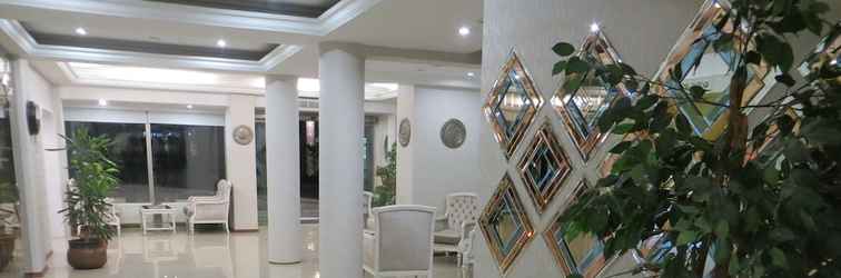 Lobby Ozilhan Hotel