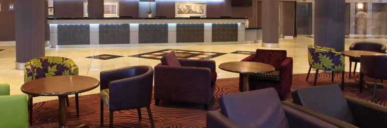 Lobi Leonardo Hotel Leeds - Formerly Jurys Inn