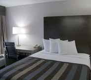 Kamar Tidur 6 Wingate by Wyndham Louisville Fair and Expo