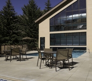 Swimming Pool 5 Marriott's StreamSide Birch at Vail