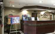 Lobi 4 Microtel Inn & Suites by Wyndham Lithonia/Stone Mountain