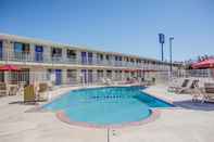 สระว่ายน้ำ Motel 6 Richland, WA - Kennewick