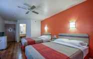 Bedroom 7 Motel 6 Nephi, UT
