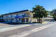 Exterior North Charleston Lodge