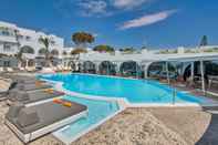 Swimming Pool Santorini Kastelli Resort